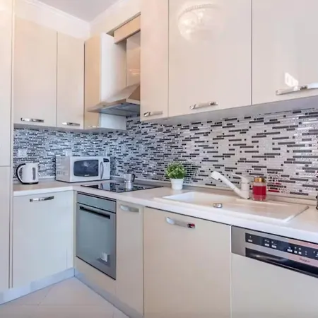 Skyvibe Penthouse Bpcentral