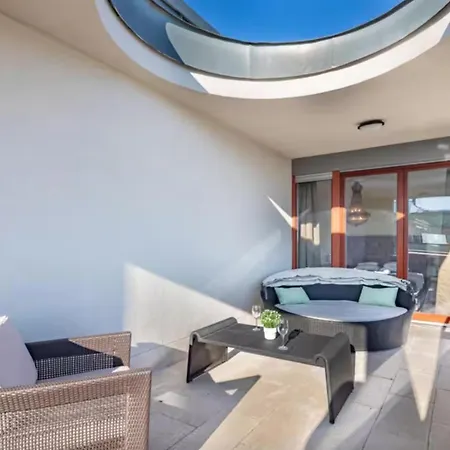 Lägenhet Skyvibe Penthouse Bpcentral *