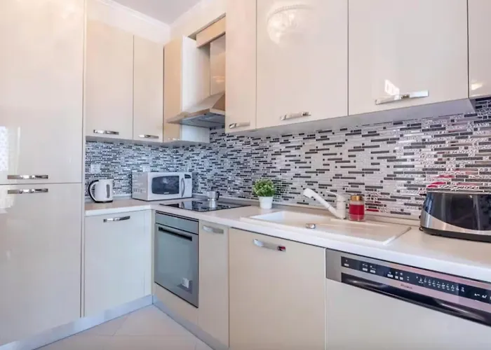 Skyvibe Penthouse Bpcentral